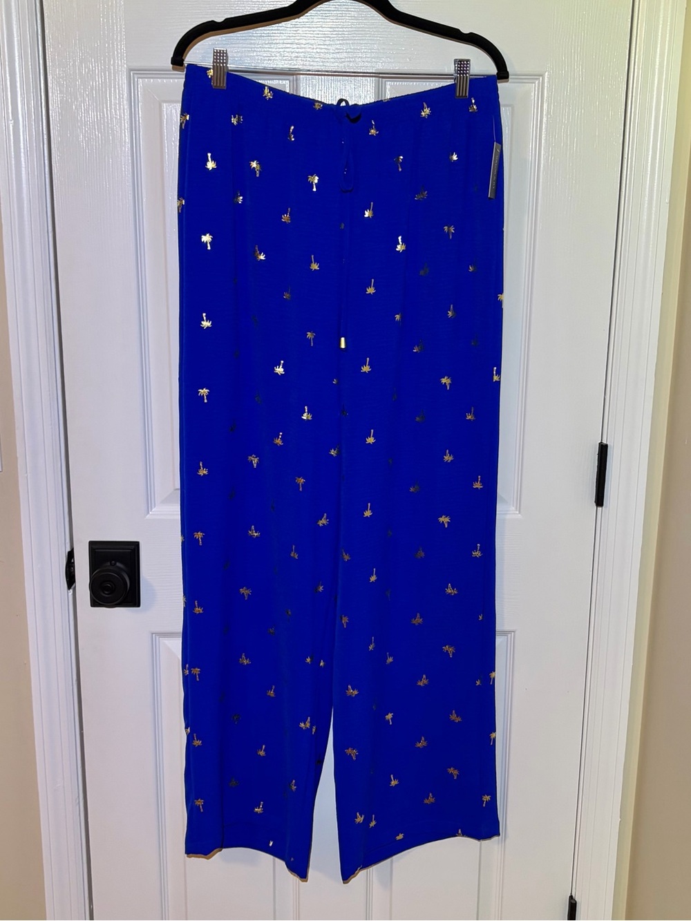 NWT Wide-Leg Pull-On Pants in Royal Blue with Gold Metallic Palm Print. Sz Lg